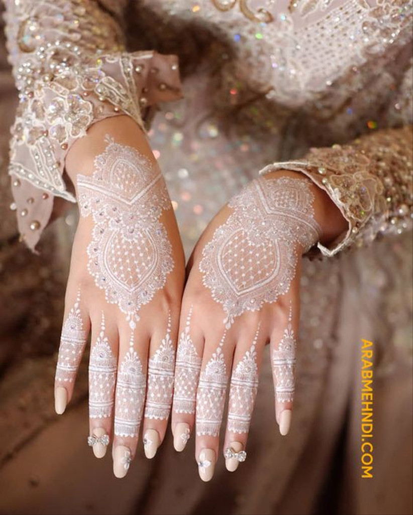 Lace Glove-shaped White Arabic Mehndi Design by Arab Mehndi