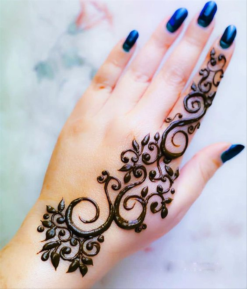 50 Simple Finger Mehndi Designs For Front Back 21 Finger Henna Ideas