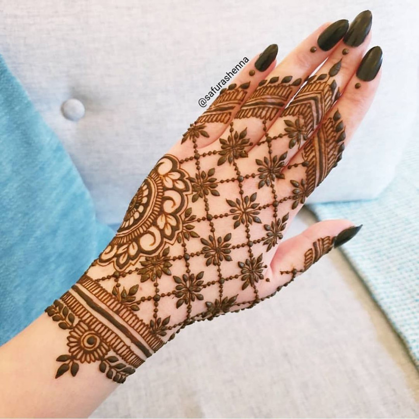 80 Arabic Mehndi Designs for Your Wedding Ceremony