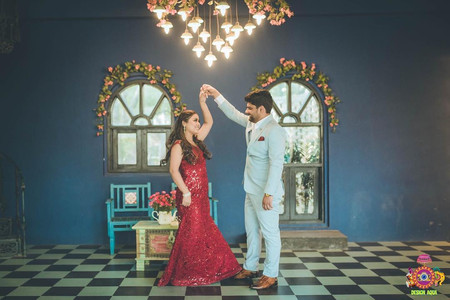 Getting Happy Wedding Anniversary Images Clicked? Here Are 9 Best Backdrops To Make Them Picture Perfect