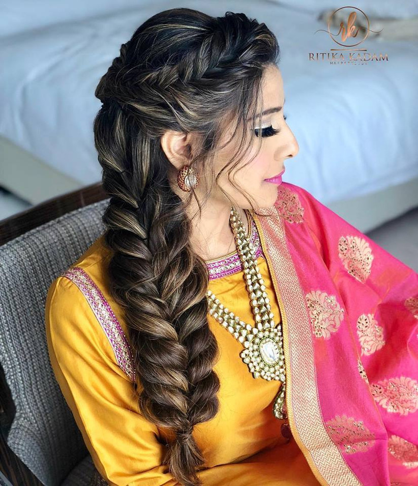 7 Stunning Hairstyle For Party In Saree For Women With Medium Length Hair