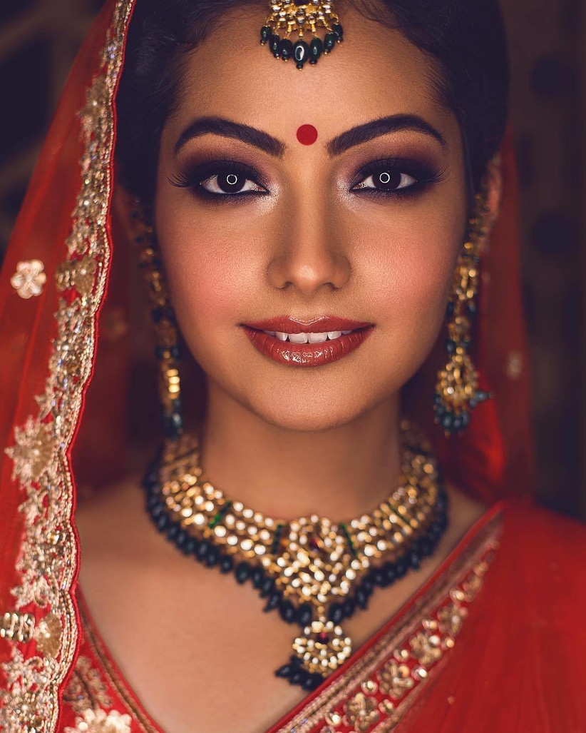 simple wedding look for bride