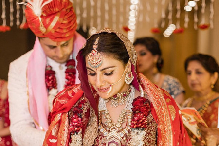 TV Actress Shraddha Arya Marries Rahul Sharma - See Wedding Pictures & More 