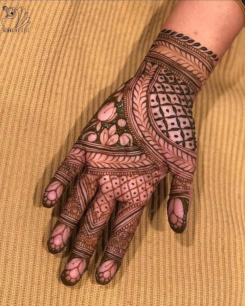 29 Easy Mehndi Designs For Kids That Melt Hearts