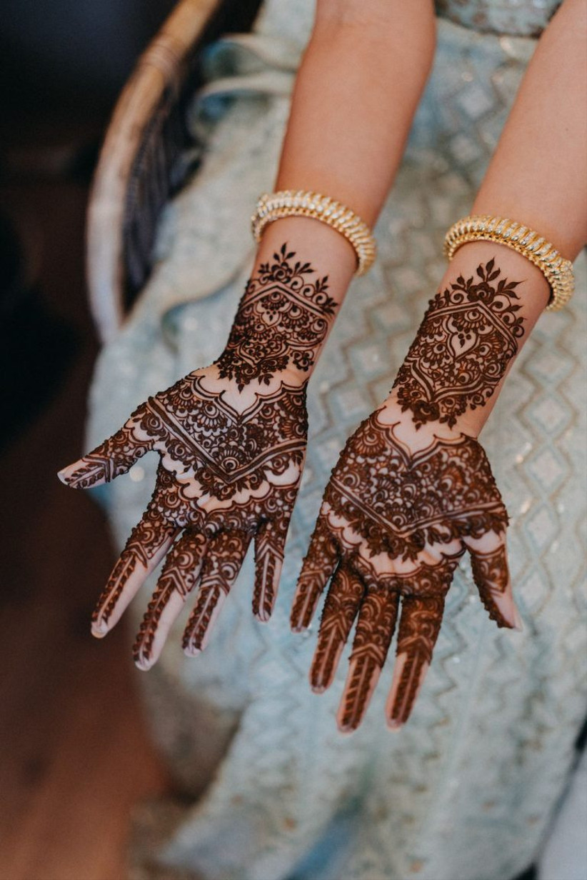 Stunning Pakistani Mehndi Designs For The Modern Day Bride