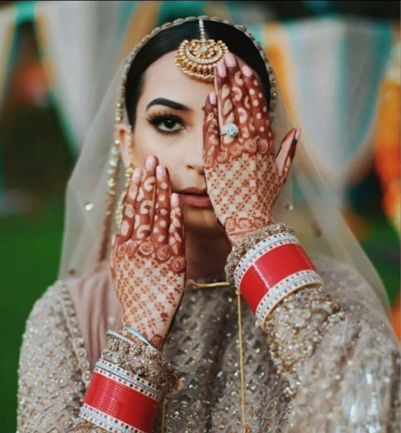Meshwork Mehendi design for Muslim brides