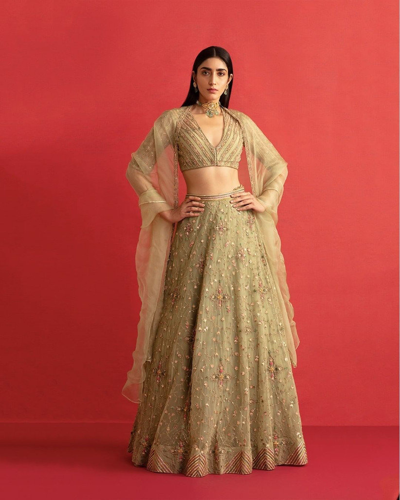 draping of lehenga dupatta