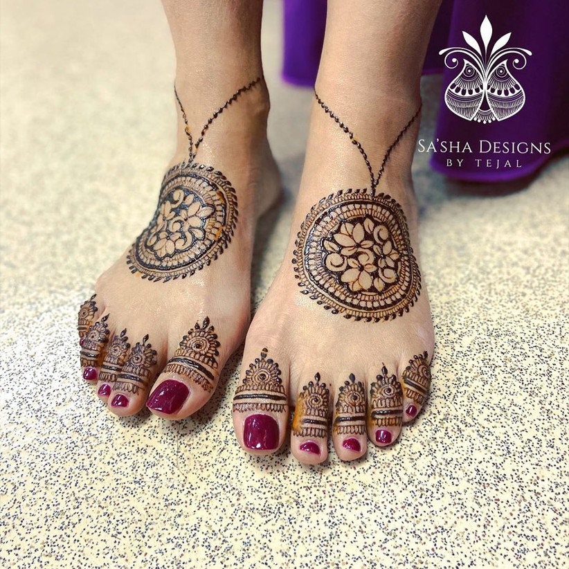 Pendant-shaped Mandala Foot Mehndi by Sa'sha Designs by Tejal