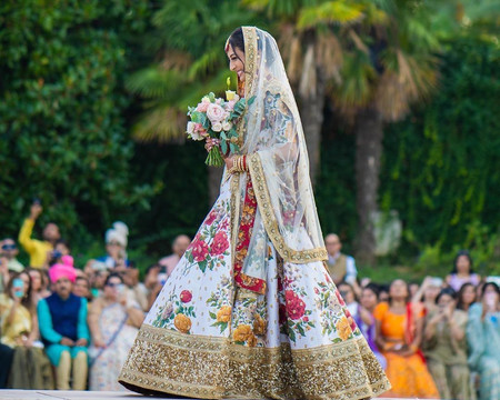 6 Wedding Lehengas With Floral Accents for the Spirited Brides 