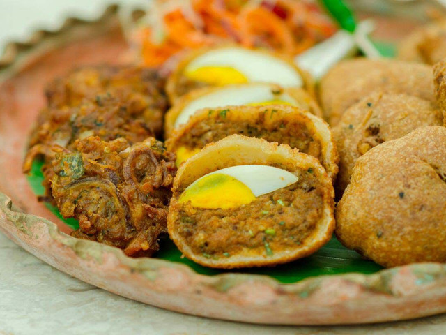 traditional-food-of-west-bengal-mishti-pulao-kosha-mangsho-and-what