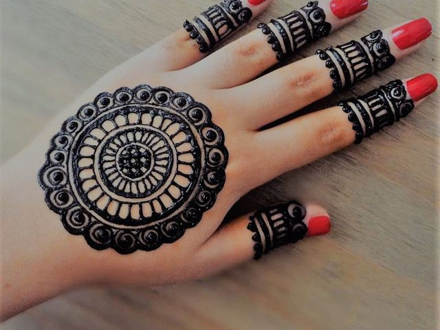 Simple Finger Mehndi Designs To Get A Minimalistic Yet Beautiful