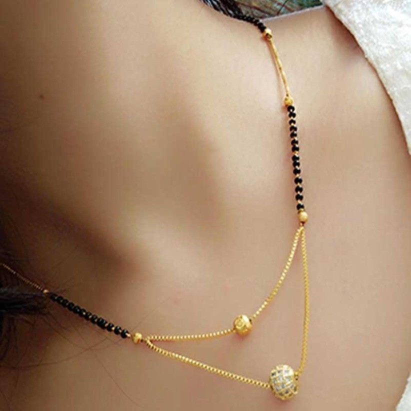 8 Small Gold Mangalsutra Designs Perfect for the Modern Brides
