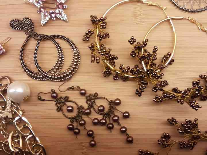 5 Types Of Bridal Hair Accessories You Need To Complete Your Look