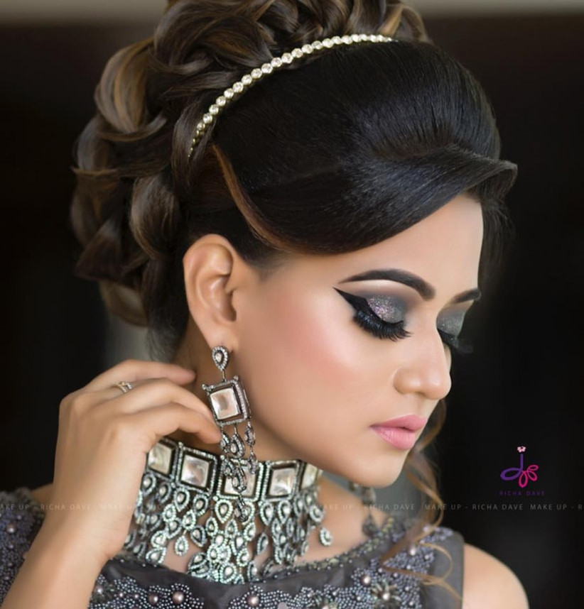 Choose The Perfect South Indian Bridal Hairstyle For
