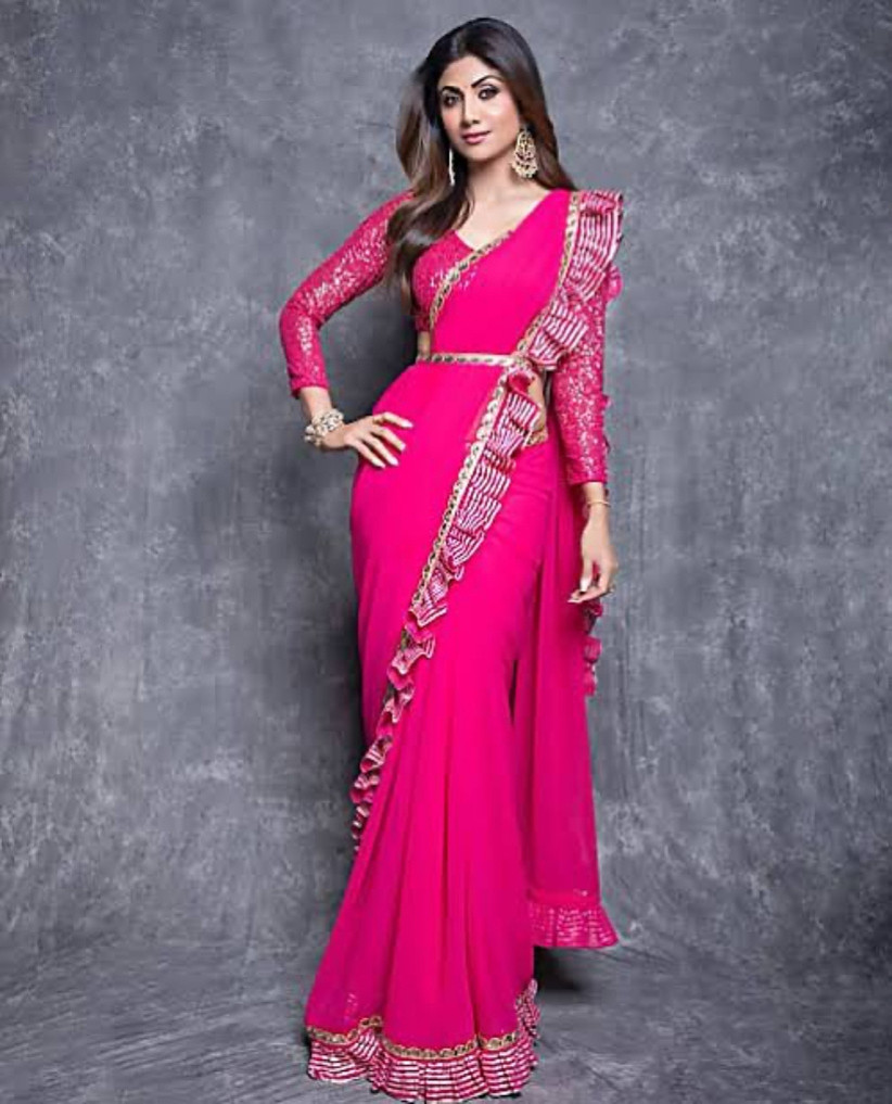Earrings with pink saree 2025