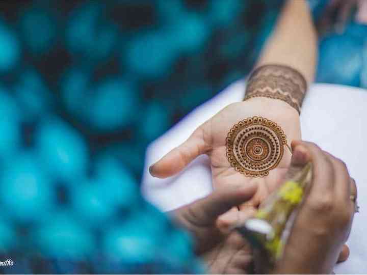 21 Simple Mehndi Design For Left Hand Inspirations For The Bride Squad