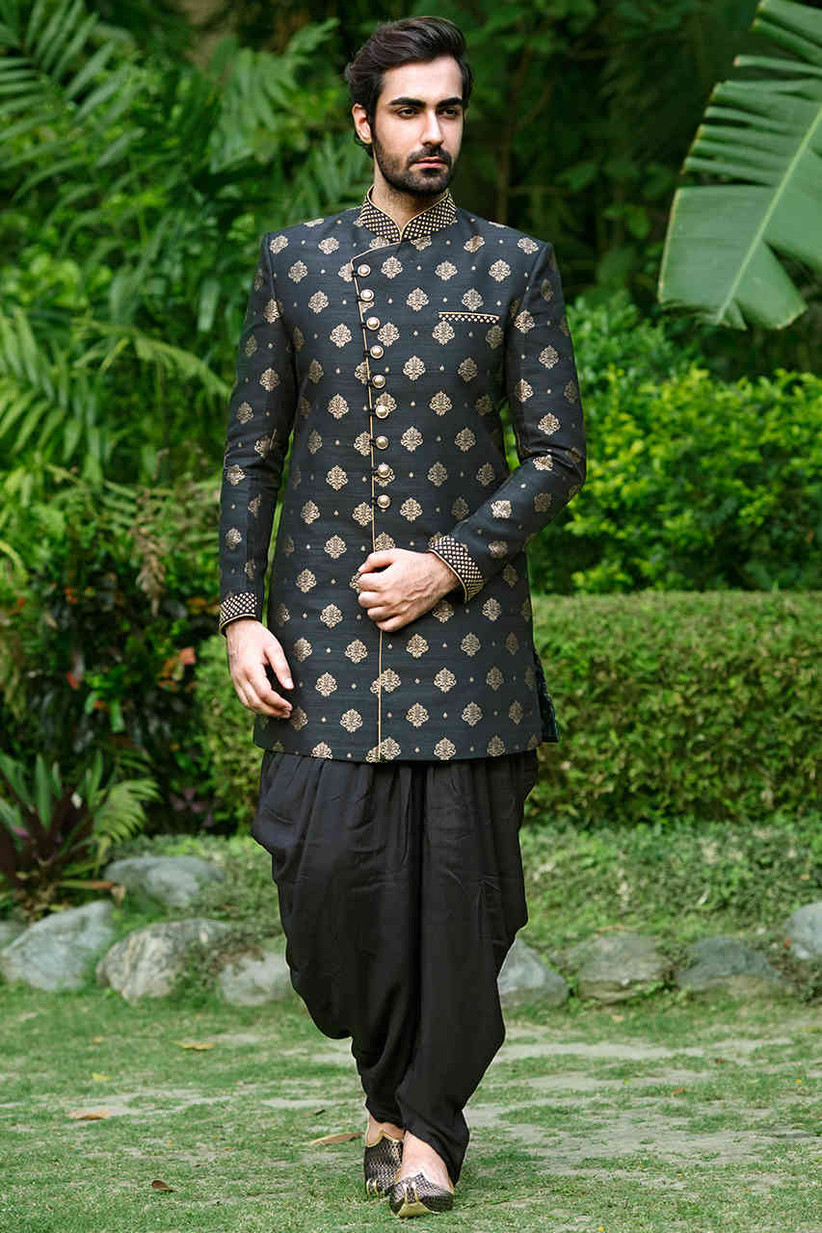 Latest Indo Western Dresses For Men For The Upcoming Wedding Season Browse from 100+ wedding indo western gowns trending now. latest indo western dresses for men for