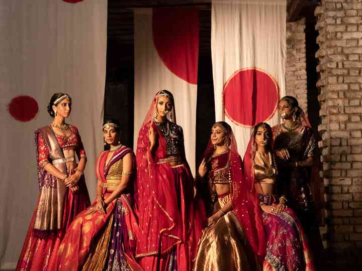 Anju Modi Brings To You Sindoori The Unforgettable Collection For Fdci India Couture Week 2020 Useful tools & resources, top designers from all around the globe and interesting reads.