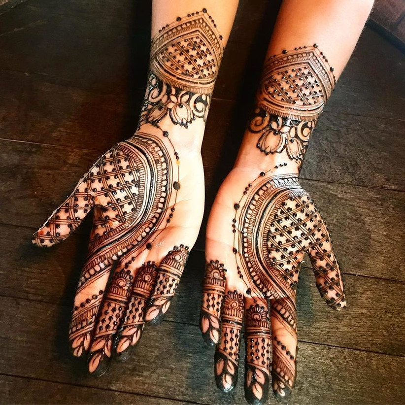 fancy mehndi design
