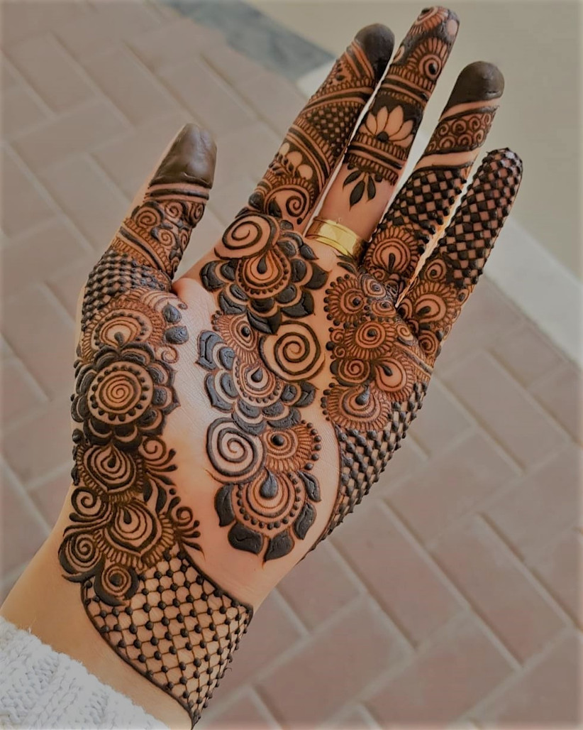 Tasmim Blog: Mehendi Design Simple And Easy Front Side