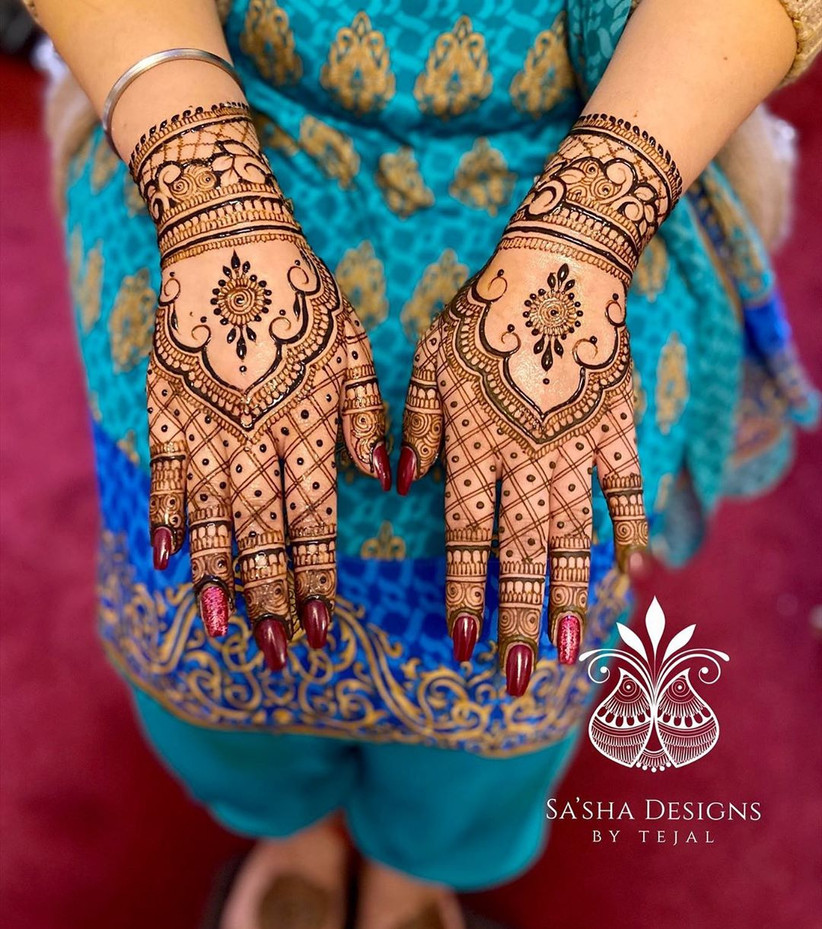 Arc-Shaped Arabic Mehndi by Sa'sha Designs by Tejal