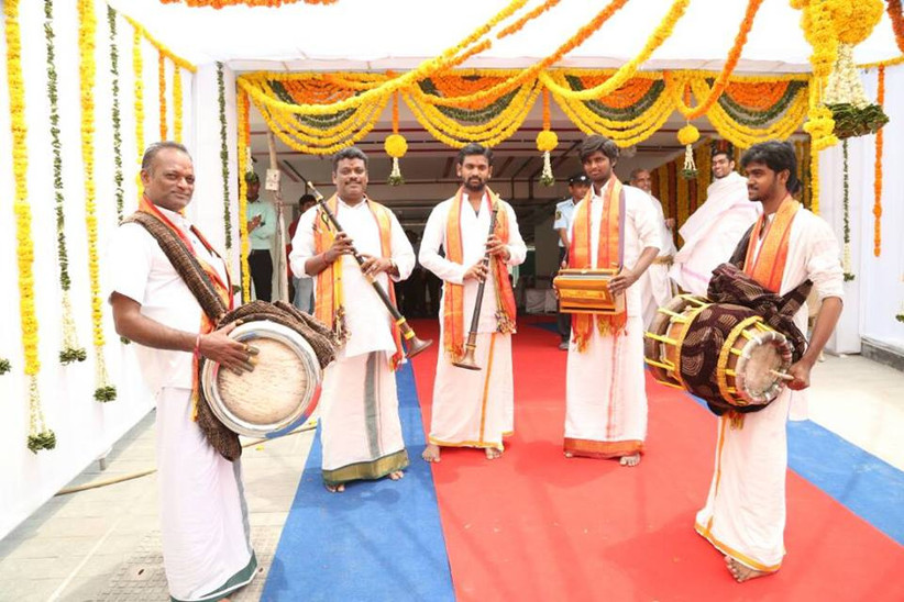 Choosing the right Nadaswaram and Thavil players are quite important in South Indian weddings.