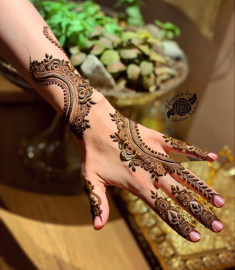 20 Stunning, Yet Simple Arabic Mehndi Designs For Left Hand To Your