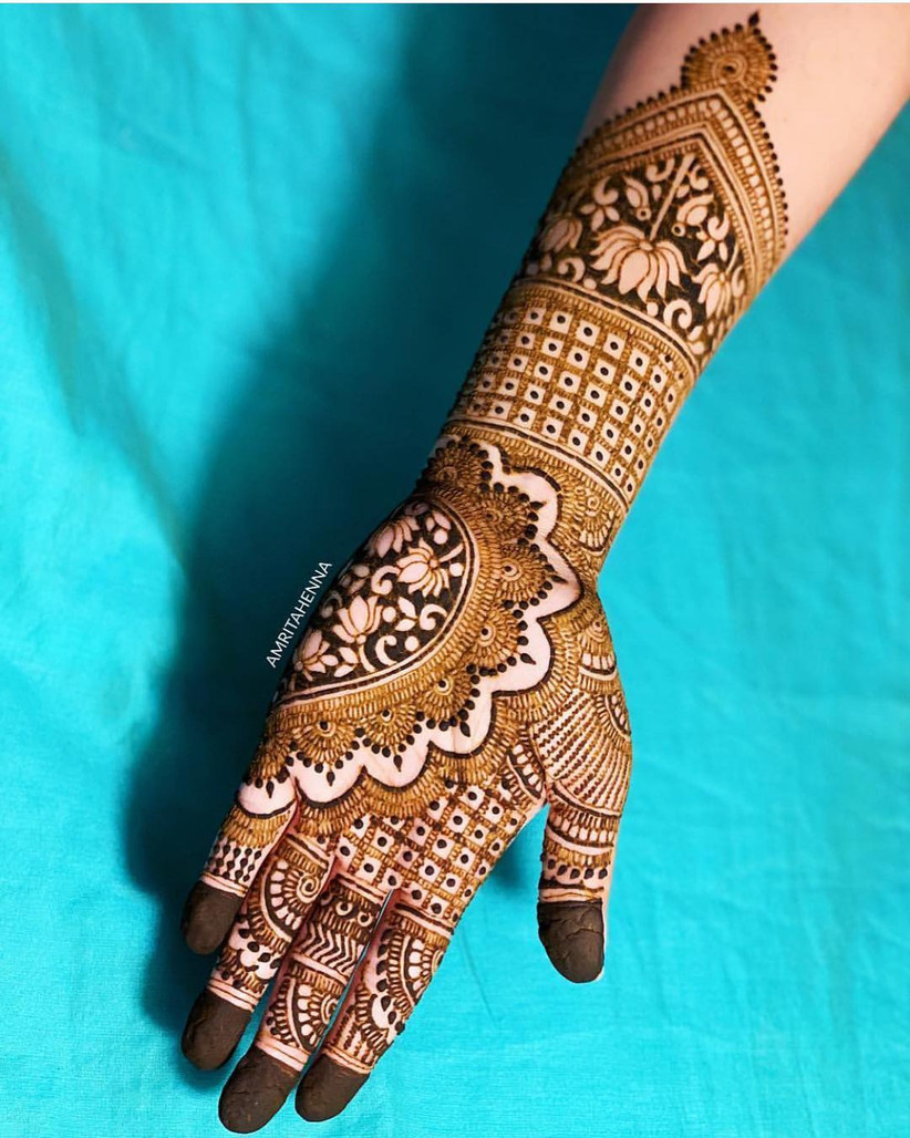 20 Stunning Yet Simple Arabic Mehndi Designs For Left Hand To