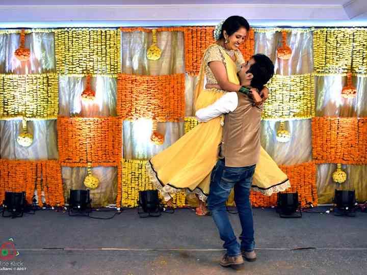 Marathi Love Songs For Your First Romantic Couple Dance