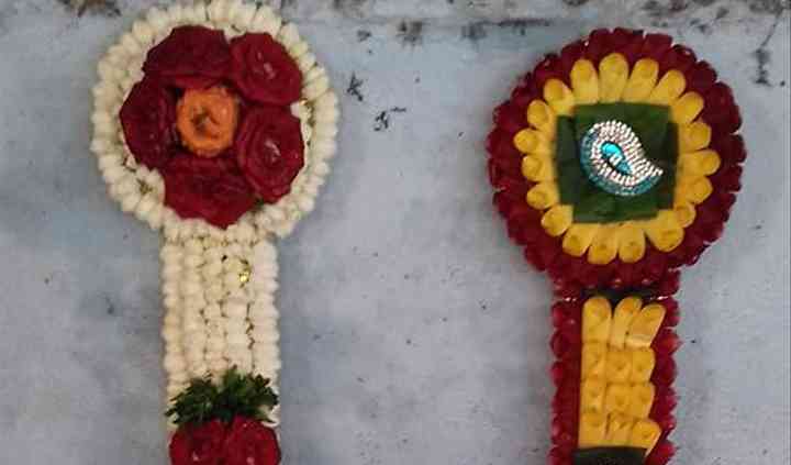 Best Florists In Hyderabad Reviews And Pricing It is the perfect bridal headpiece for that woman who wants to simply sparkle on her wedding day. best florists in hyderabad reviews