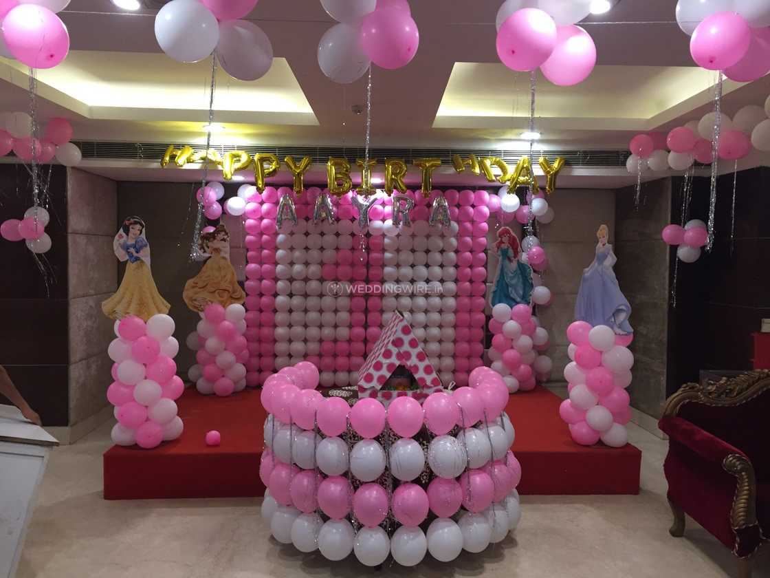 Stage Balloon Decoration From Dara Regency Photo 23