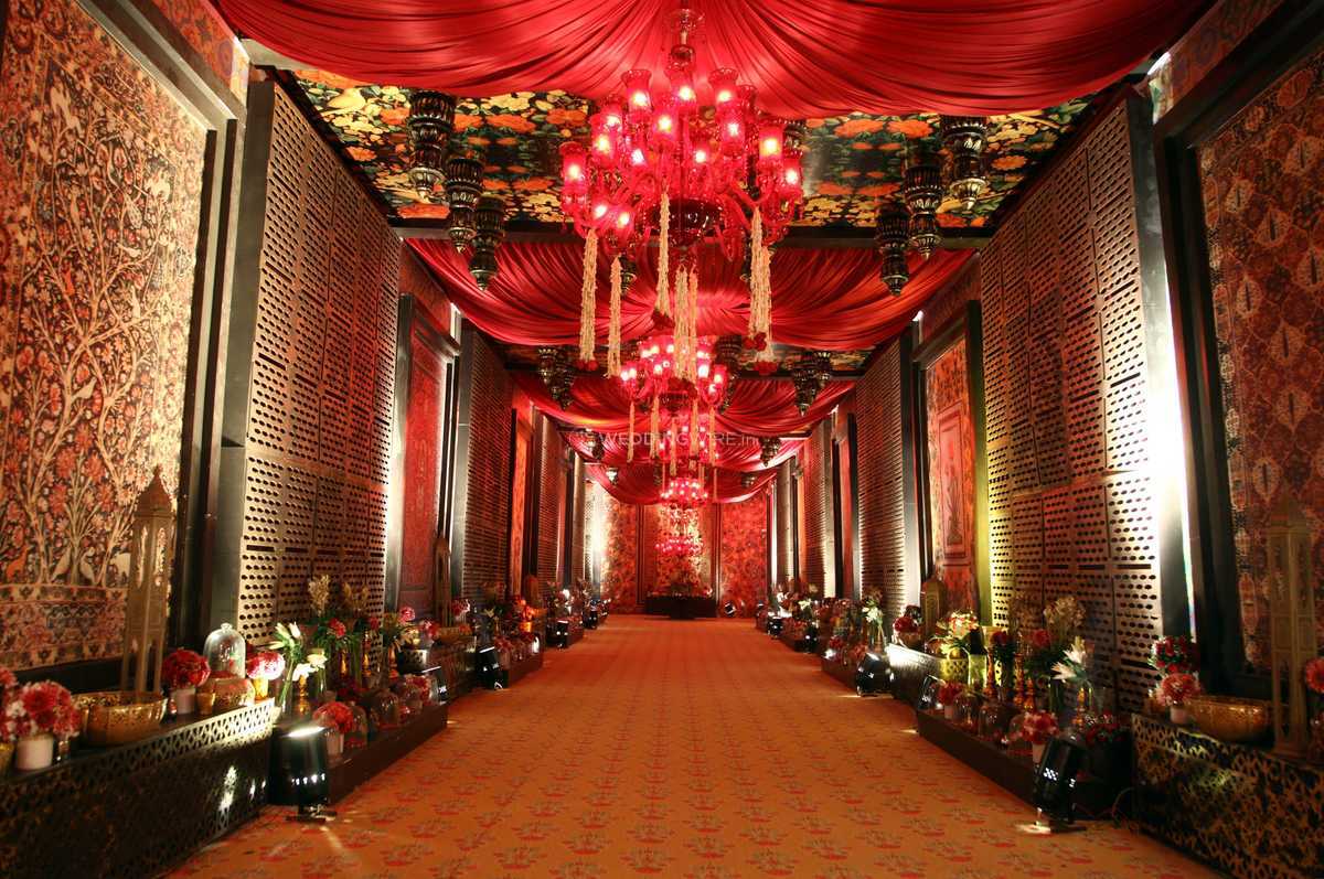 Entrance Decor From Udman By Ferns N Petals Photo 1