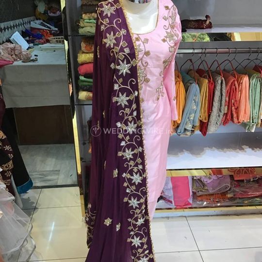 Maharani Designer Boutique Lehenga Jalandhar Cantt Weddingwire In 020 7581 0769 maharani trading ltd is a limited company registered in the united kingdom at 27 canning cross london se5 8bh. maharani designer boutique lehenga