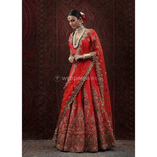 Rimple Harpreet Narula Lehenga Defence Colony Weddingwire In A rouge pink tulle & silk lehenga. rimple harpreet narula lehenga