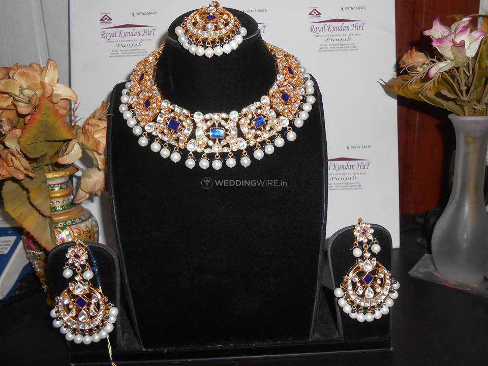 Jewellry set from Royal Kundan Hut 