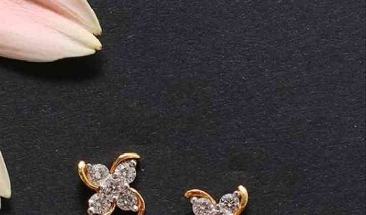 Waman hari pethe jewellers goregaon store