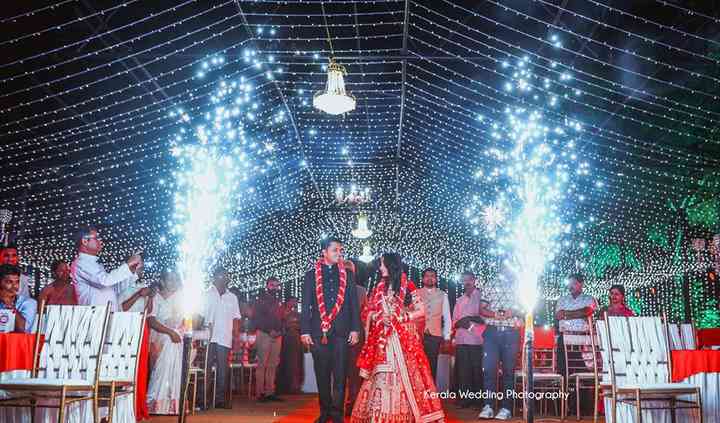 Best Wedding Photographers In Kottayam Reviews And Pricing Wedding planning in kerala is a glorious affair. best wedding photographers in kottayam