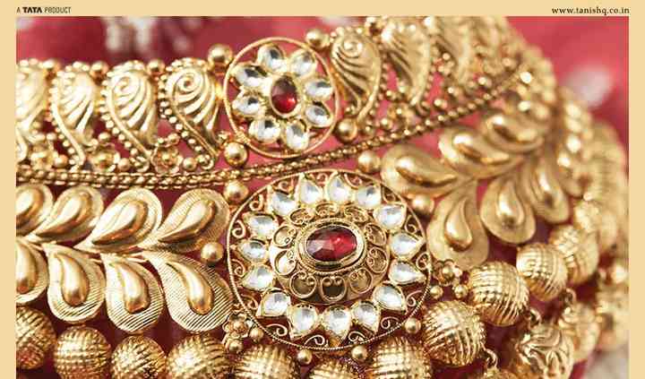 Titan showroom in pitampura new arrivals