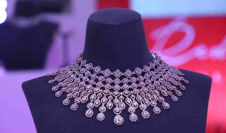 Tanishq kohat enclave store