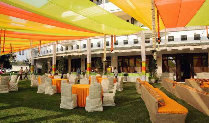 Banyan Tree Lawn At Gulmohar Greens Venue Prahlad Nagar Weddingwire In The scientific name of gulmohar is delonix regia. banyan tree lawn at gulmohar greens