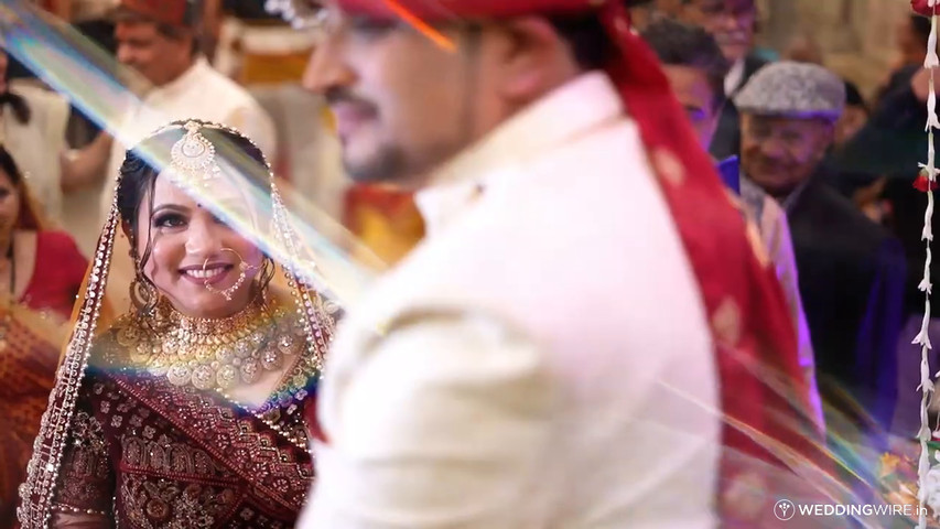 Priyanka Saurabh l Wedding Highlight l Divine Media Weddings