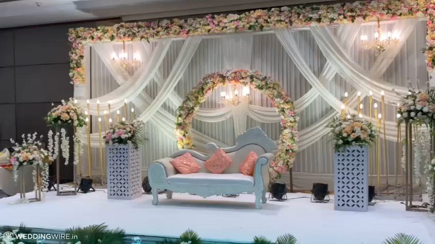 Crowne Plaza, Mayur Vihar