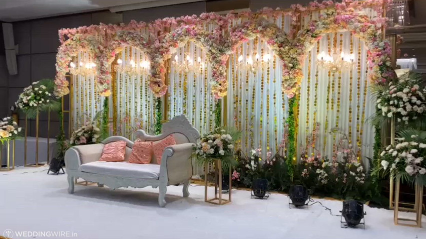 Crowne Plaza, Mayur Vihar