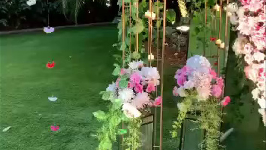 Lawn Decor in Engagement Function. 