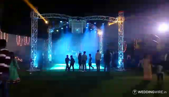 DJ Swing,,, Four side truss with beams