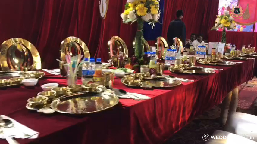 Silver table Set up