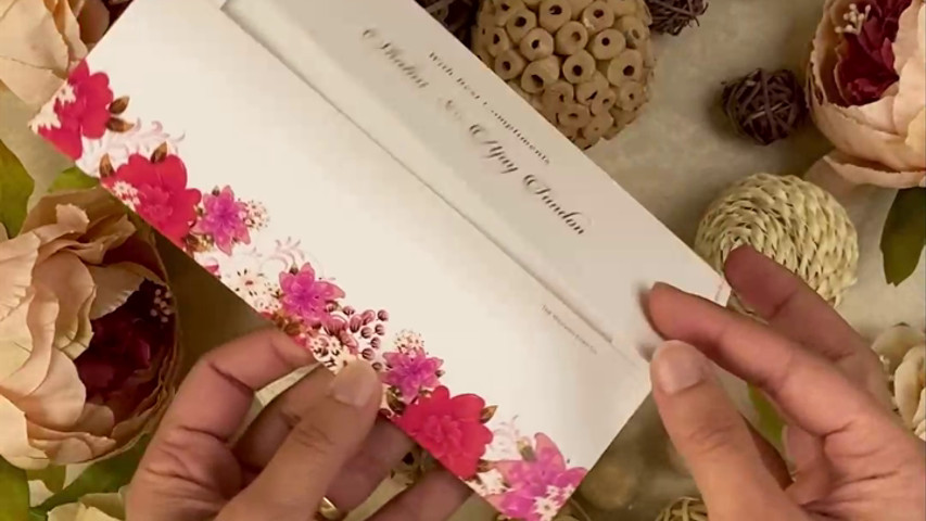 Crimson Garden Money Envelope