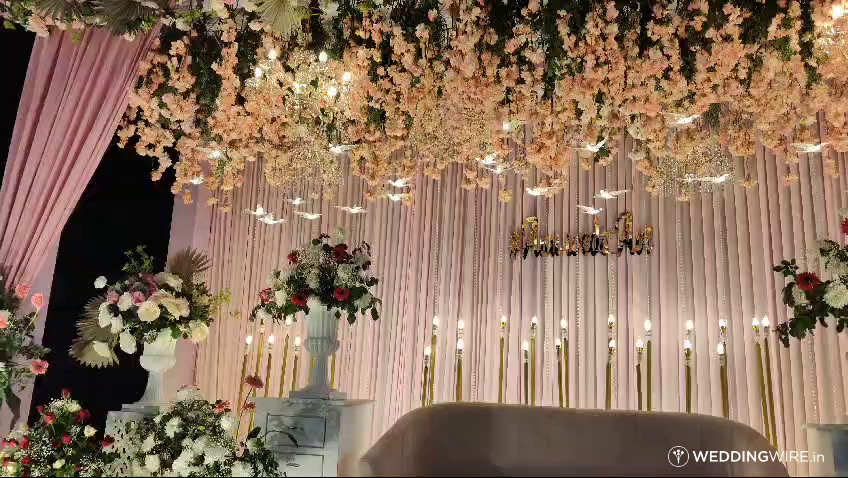 Emphasizes the uniqueness of each event. 