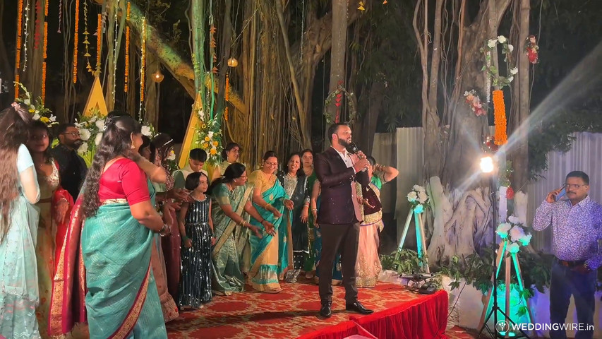 Anchor deepak premier wedding emcee sangeet host reserve your date today deepak the performer 172176031566570