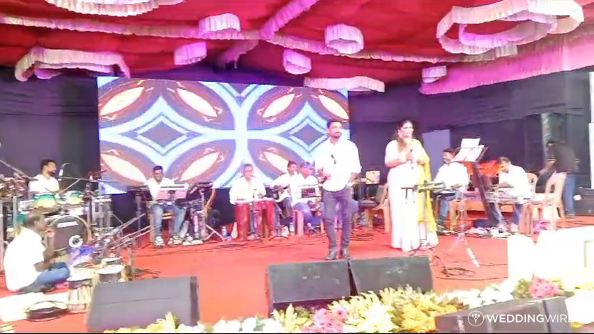 Balaji & Raghu's Ilayathendral Orchestra